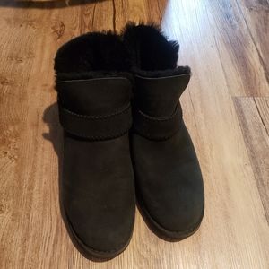 Women's sz 8 UGG McKay